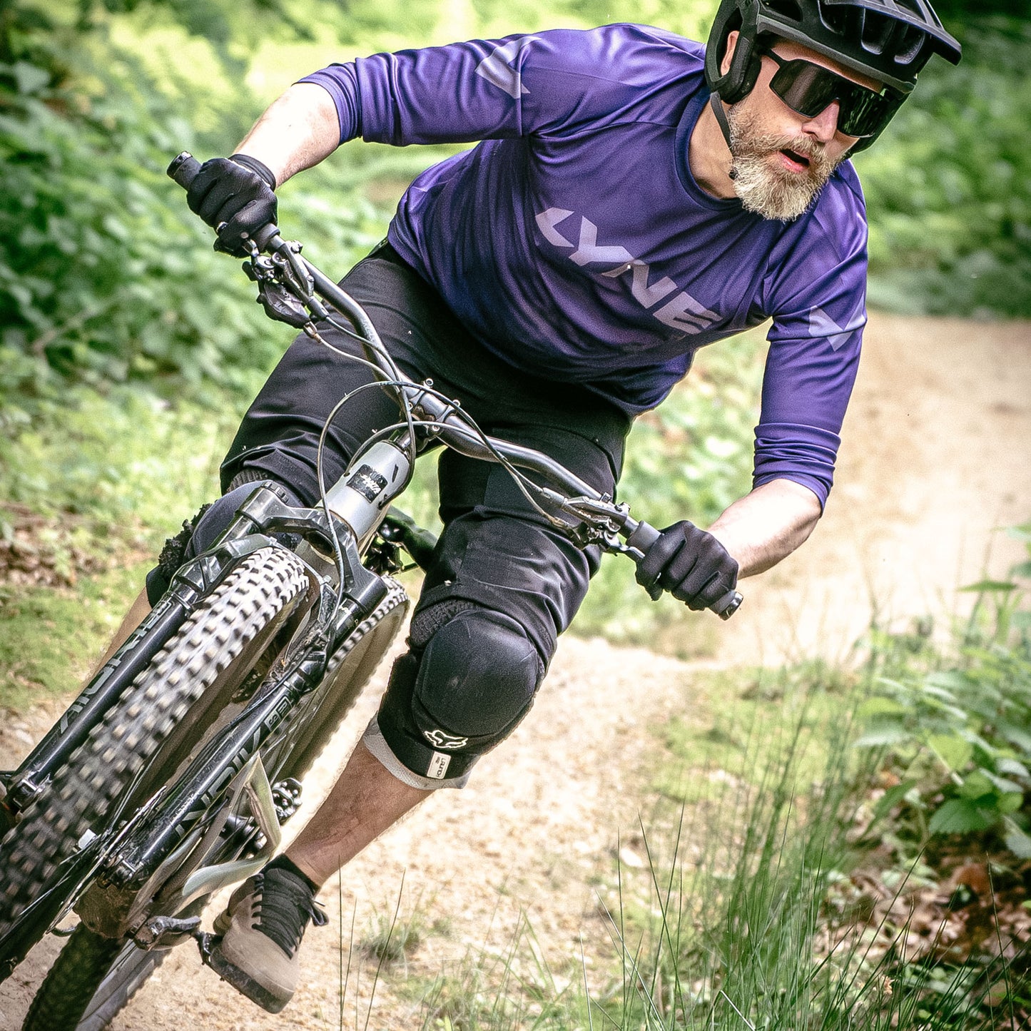 COMFORT FIT GRAVITY SHORT